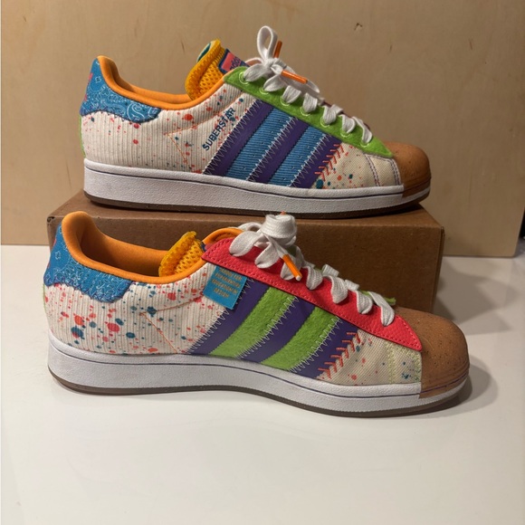 Adidas S.E.E.D Superstars Size 9 Like new - Picture 2 of 7